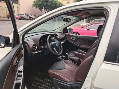 Venucia M50V