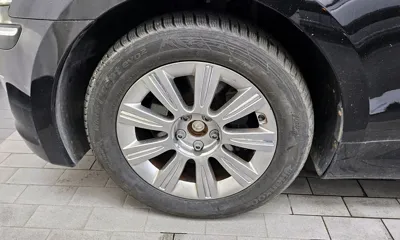 Hyundai Equus 2010, 115445 км, за 2561.74 USD