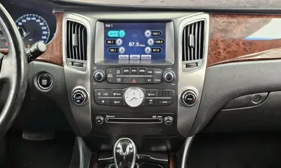 Hyundai Equus 2010, 115445 км, за 2561.74 USD - фото 14