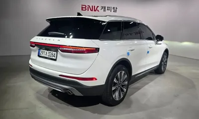 Lincoln Corsair 2021, 65176 км, за 16082.45 USD