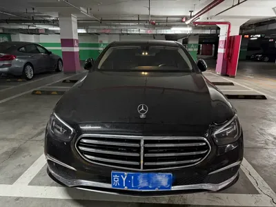 Mercedes-Benz E-Class 2022, 47000 км, за 30955.74 USD