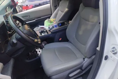 Toyota Granvia 2023, 40000 км, за 29942 USD - фото 15