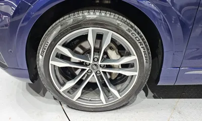 Audi Q8 2021, 49932 км, за 49246.46 USD