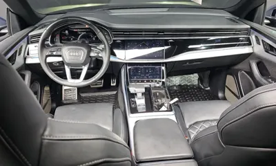 Audi Q8 2021, 49932 км, за 48903.77 USD - фото 7