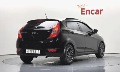 Hyundai Accent 2012, 148089 км, за 2494.42 USD