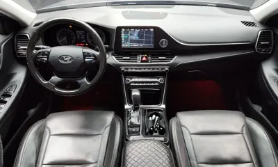 Hyundai Grandeur 2017, 128805 км, за 8145.03 USD - фото 7
