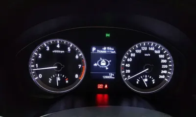 Hyundai Grandeur 2017, 128805 км, за 8145.03 USD - фото 8