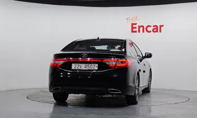 Hyundai Grandeur 2014, 131466 км, за 3435.74 USD