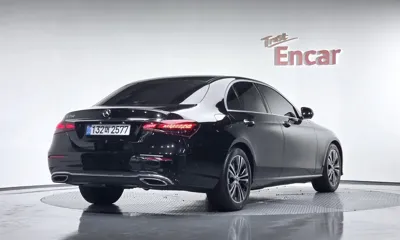 Mercedes-Benz E-Class 2022, 42769 км, за 21498.38 USD