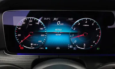 Mercedes-Benz E-Class 2022, 42769 км, за 21498.38 USD - фото 8