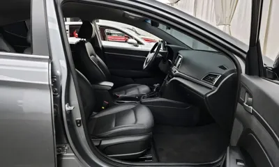 Hyundai Avante 2017, 51913 км, за 6342.91 USD - фото 11