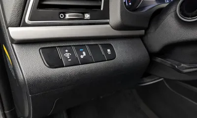 Hyundai Avante 2017, 51913 км, за 6342.91 USD - фото 16