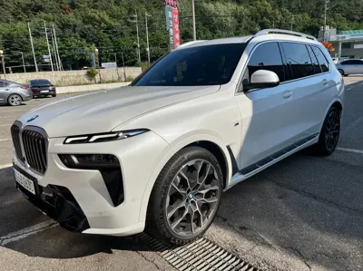BMW X7 · 2025 год