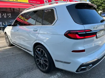 BMW X7 2025, 11068 км, за 94459.76 USD