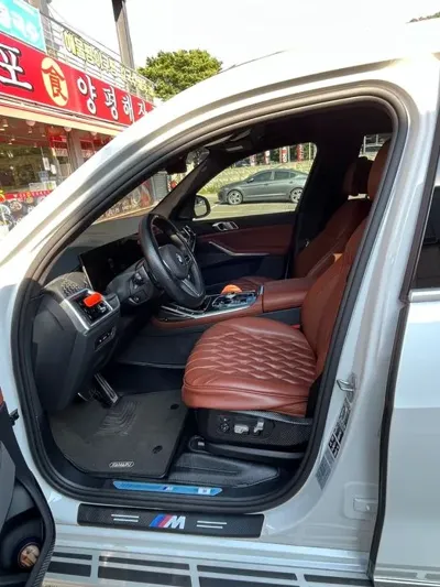 BMW X7 2025, 11068 км, за 94459.76 USD - фото 10