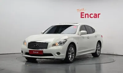Infiniti M · 2013 год