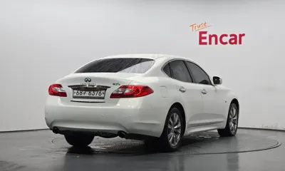 Infiniti M 2013, 192406 км, за 2841.1 USD