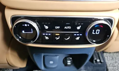 Genesis GV80 2023, 44016 км, за 38028.25 USD - фото 32