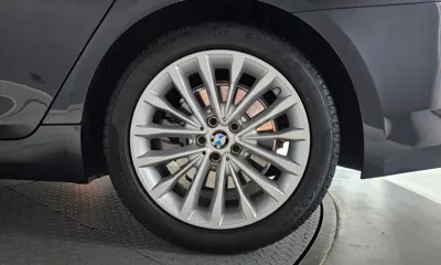BMW 5-Series 2023, 43550 км, за 23376.95 USD - фото 21