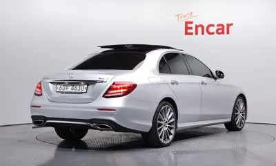 Mercedes-Benz E-Class 2017, 69087 км, за 16938.12 USD