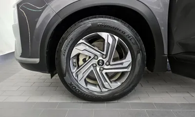 Hyundai Santafe 2023, 31829 км, за 17400.15 USD