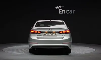 Hyundai Avante 2017, 129898 км, за 5404.7 USD
