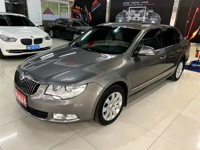 Skoda Superb 2010, 91000 км, за 2024.68 USD