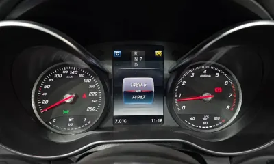 Mercedes-Benz C-Class 2017, 74947 км, за 13809.05 USD - фото 8