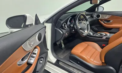 Mercedes-Benz C-Class 2017, 74947 км, за 13809.05 USD - фото 11