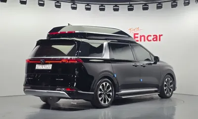 Kia Canival 2021, 97220 км, за 20977.21 USD