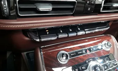 Lincoln Aviator 2023, 23544 км, за 41563.54 USD - фото 9