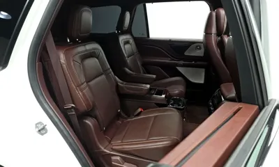 Lincoln Aviator 2023, 23544 км, за 41563.54 USD - фото 11