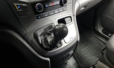 Hyundai Starex 2016, 124347 км, за 5853.72 USD - фото 9
