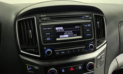 Hyundai Starex 2016, 124347 км, за 5853.72 USD - фото 14