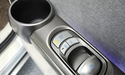 Genesis GV60 2022, 31114 км, за 32390.29 USD - фото 34