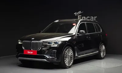 BMW X7 · 2021 год