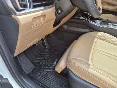Kia Sorento 2025, 3000 км, за 18481.43 USD - фото 18