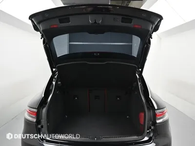 Porsche Macan 2021, 102386 км, за 30458.19 USD - фото 19