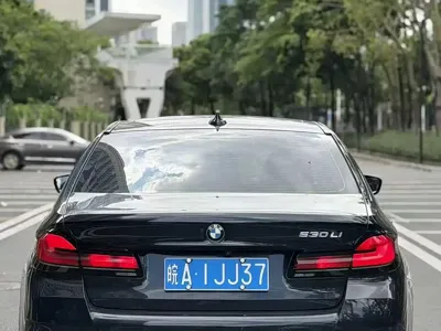 BMW 5 Series 2020, 70000 км, за 25354.34 USD