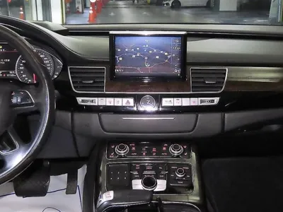 Audi A8 2015, 181576 км, за 11125.82 USD - фото 11