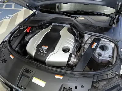 Audi A8 2015, 181576 км, за 11125.82 USD - фото 19