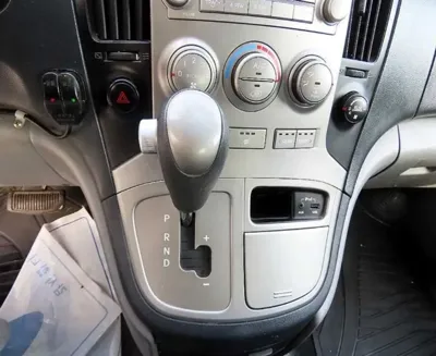 Hyundai Starex 2015, 132691 км, за 5054.48 USD - фото 12