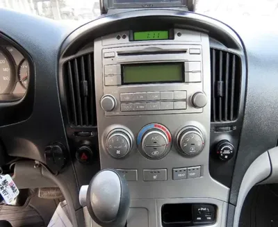 Hyundai Starex 2015, 132691 км, за 5054.48 USD - фото 14