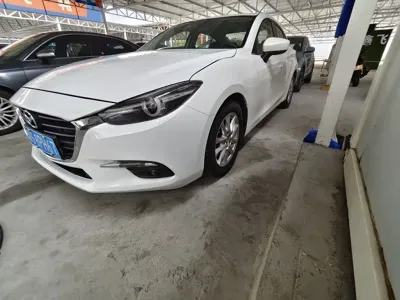 Mazda 3 Axela · 2017 год