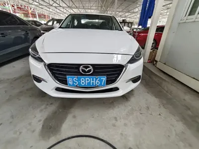 Mazda 3 Axela 2017, 150000 км, за 4935.4 USD