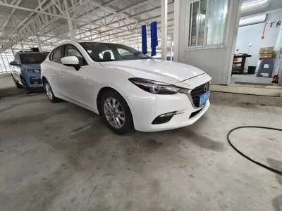 Mazda 3 Axela 2017, 150000 км, за 4935.4 USD