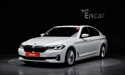 BMW 5-Series · 2021 год