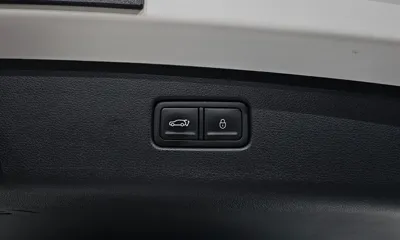 Genesis GV70 2026, 8865 км, за 48534.23 USD - фото 37