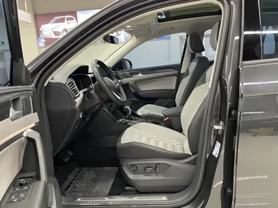 Volkswagen Tayron 2023, 48000 км, за 24984.8 USD - фото 8