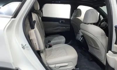 Kia Sorento 2023, 27704 км, за 22410.44 USD - фото 11